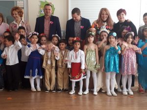 Иван Стоянов на празник на розовата фланелка в ДГ Щастливо детство-4