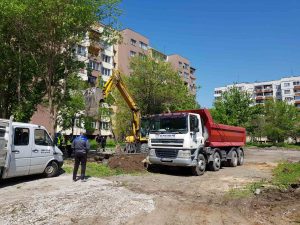 Нов парк и паркинг за хората в „Източен“