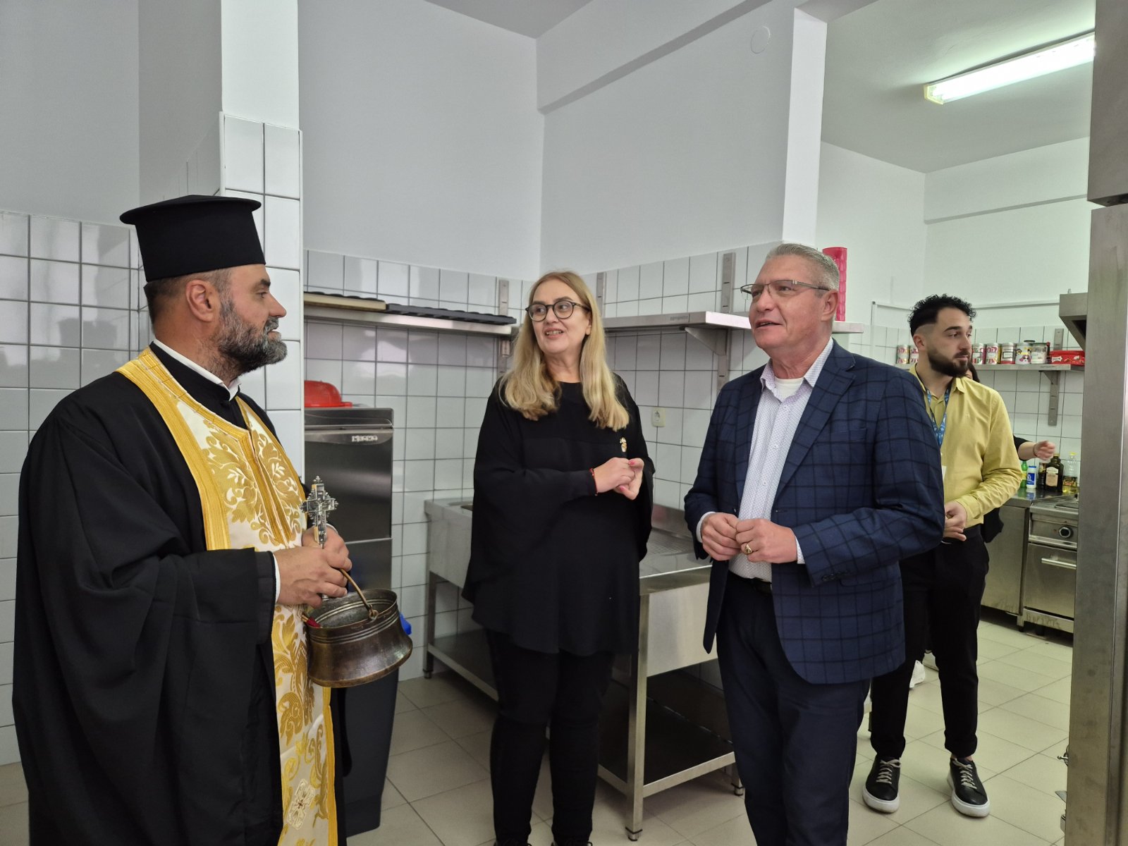 ДГ „Наталия“ отбеляза Деня на народните будители с уникален спектакъл, а в СУ за УУС „Стоян Белинов“ официално отвори врати нов модерен STEM център